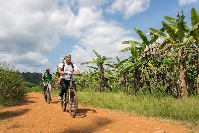 © Denis Chambon - Découvrir la région des Cardamomes à vélo - Cambodge Découvrir la région des Cardamomes à vélo - Cambodge