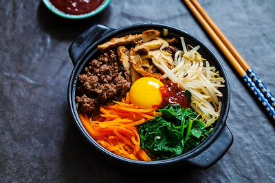 Repas traditionnel coréen - Bibimbap - Corée du Sud