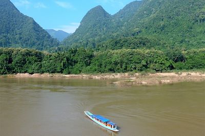 Rivière Nam Ou et paysages karstiques - Région de Nong Khiaw et Muang Ngoi - Laos