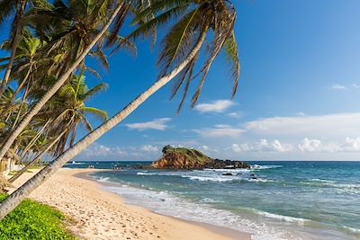 © CHAPUT Franck / Hemis.fr - Plage de Mirissa - Matara - Sri Lanka Plage de Mirissa - Matara - Sri Lanka