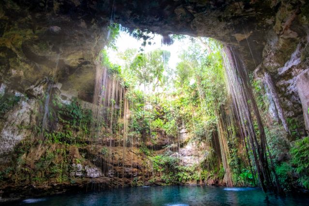 Cénote, grotte - Chichen Itza - Yucatan - Mexique