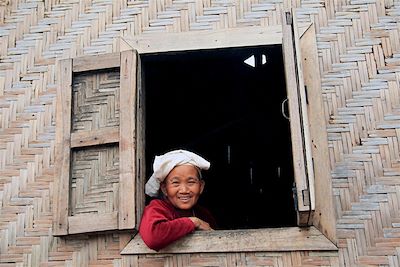 © Marie Joffres - Rencontre dans un village - Birmanie Rencontre dans un village - Birmanie