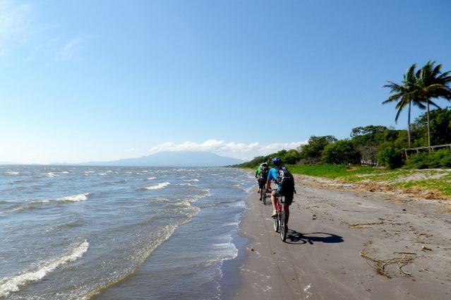 A vélo le long du lac Nicaragua - Nicaragua