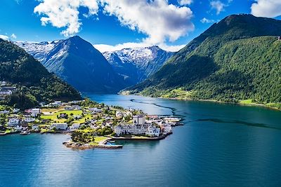 La ville de Balestrand - Sogn og Fjordane county - Norvège