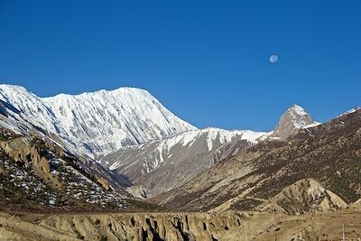 © Franc¸ois Duret - Tour du massif des Annapurnas - Népal Tour du massif des Annapurnas - Népal