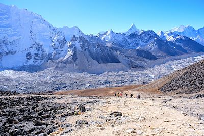 © Rémi Lasseigne - Montée vers le sommet du Kalla Patar - Vallée du Khumbu - Népal Montée vers le sommet du Kalla Patar - Vallée du Khumbu - Népal
