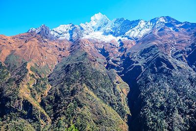 © Rémi Lasseigne - Vue au pied du Thamserku - Vallée du Khumbu - Népal Vue au pied du Thamserku - Vallée du Khumbu - Népal