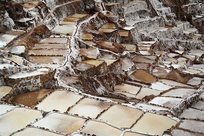 © Denis Chambon - Les salines de Maras dans la vallée sacrée - Pérou Les salines de Maras dans la vallée sacrée - Pérou