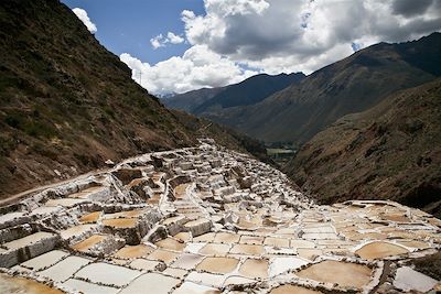 © Renzo Giraldo/OT Promperu - Les salines de Maras - Pérou Les salines de Maras - Pérou