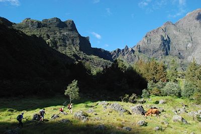 © Jean-Bernard Desbat - Le cirque de Mafate – île de la Réunion Le cirque de Mafate – île de la Réunion