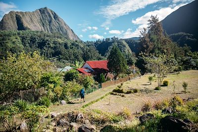 © Amélie Blondiaux-Hellolaroux / IRT - Randonnée à Mafate - La Réunion Randonnée à Mafate - La Réunion