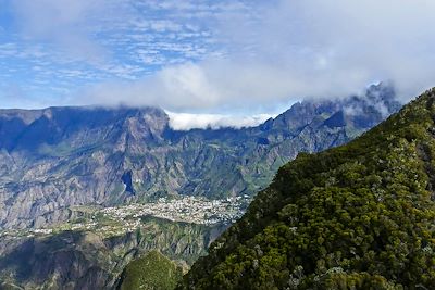 © Marianne Furlani - Massif du Dimitile - La Réunion Massif du Dimitile - La Réunion