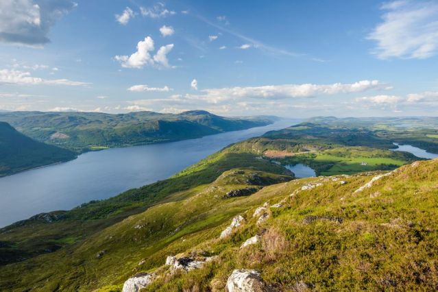 Paysage du Loch Ness - Highlands - Ecosse - Royaume-Uni