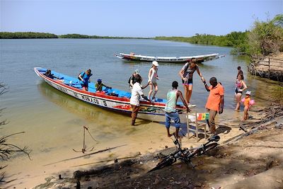 Pirogue sur le fleuve Casamance - Sénégal