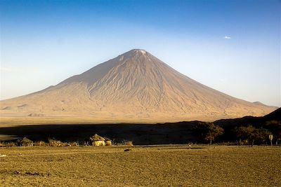 © Fabien Guenzi - Volcan Ol Doinyo Lengaï - Tanzanie Volcan Ol Doinyo Lengaï - Tanzanie