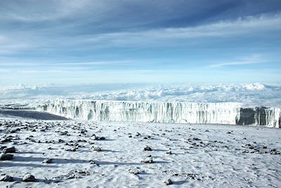 © Vincent Gandilhon - Uhuru Peak - Kilimanjaro - Tanzanie Uhuru Peak - Kilimanjaro - Tanzanie