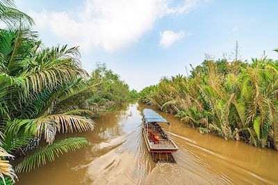 © fabio lamanna / Adobe Stock - Ben Tre - Vietnam Ben Tre - Vietnam