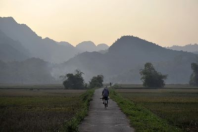 Voyage Immersion et rencontre, le Nord du Vietnam à vélo 1