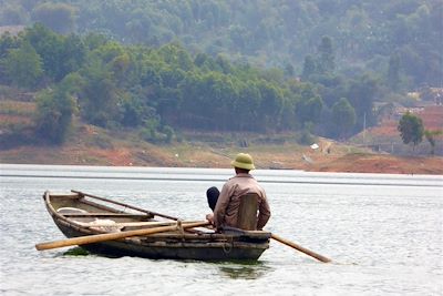 © Florent Bochet - Lac de Thac Ba - Vietnam Lac de Thac Ba - Vietnam