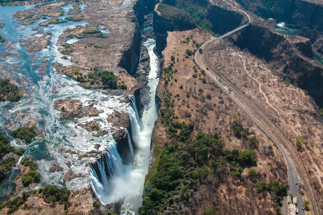 Survol des chutes Victoria - Province du Matabeleland - Zimbabwe